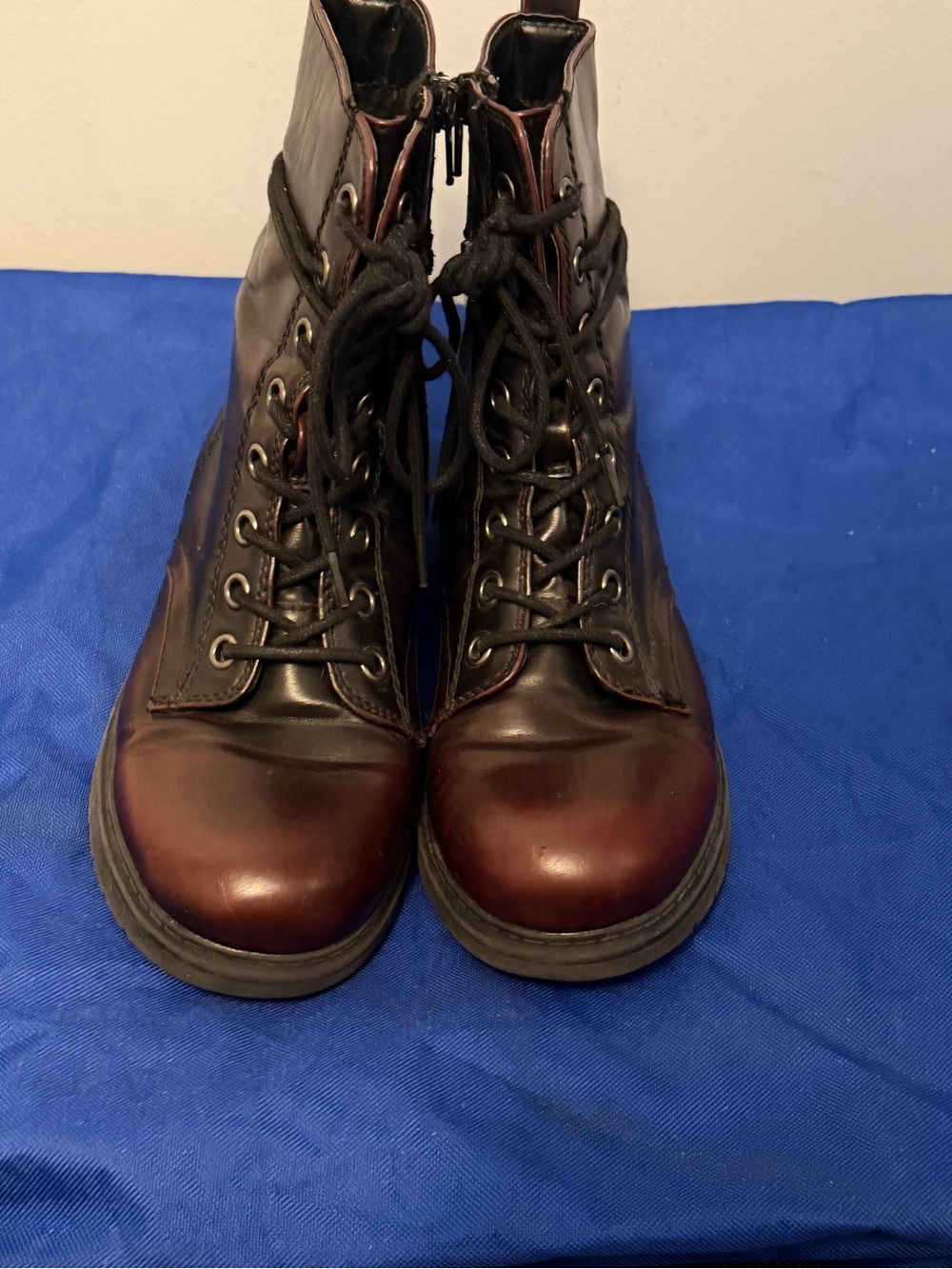 Women’s Lace-Up Burgundy ankle boots